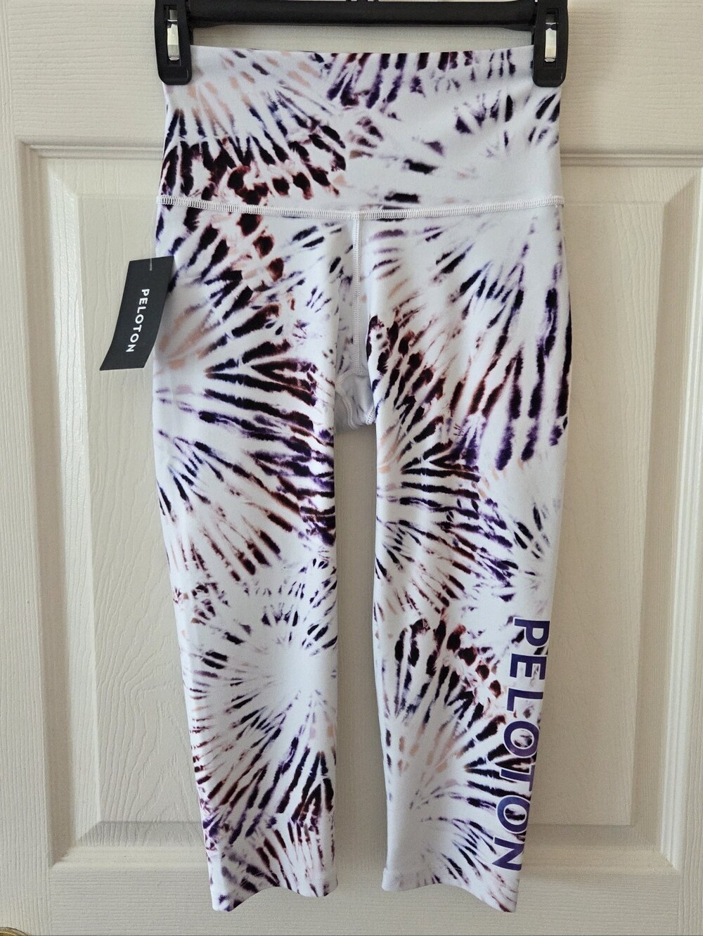 NWT WITH Peloton White Tie Dye Burst Capri Leggings Pants Size Small Workout